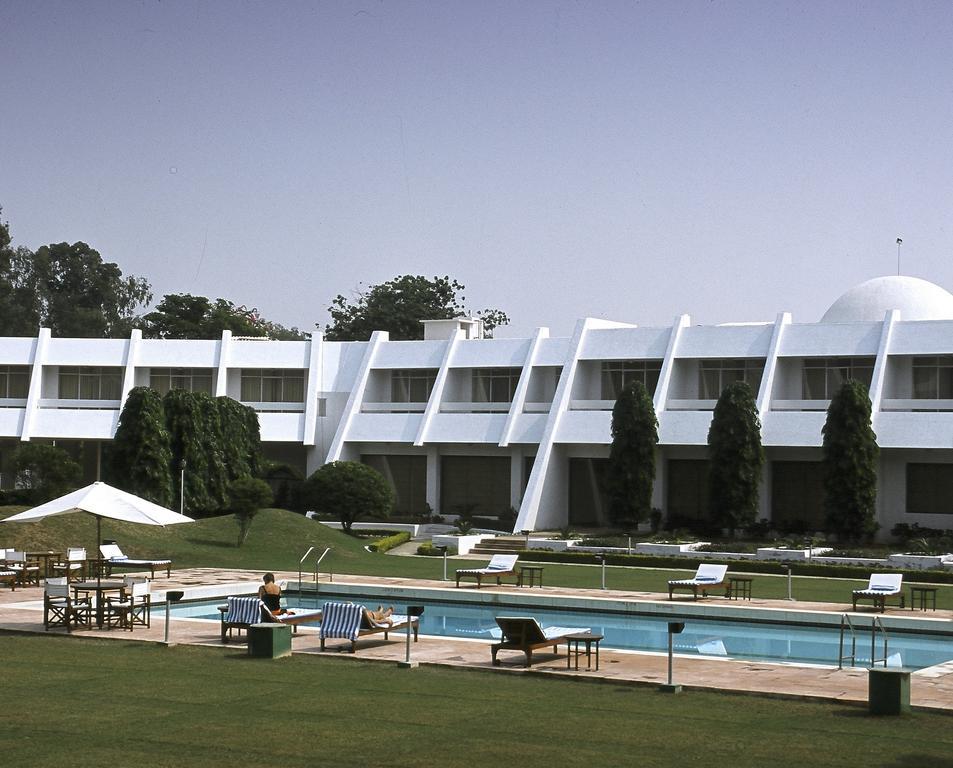 Radisson Jass Hotel, Khajurāho Exteriör bild